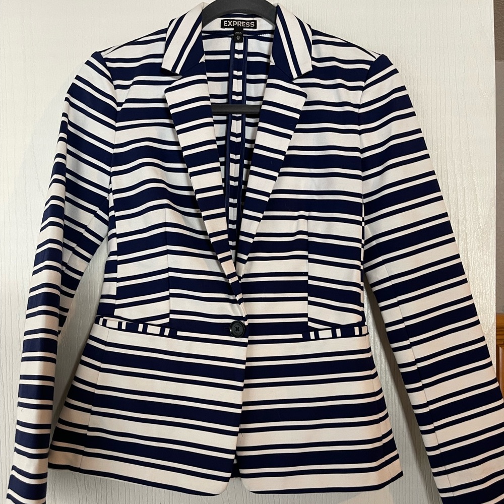 Express blazer. Size XS. Stretchy material. Worn once.